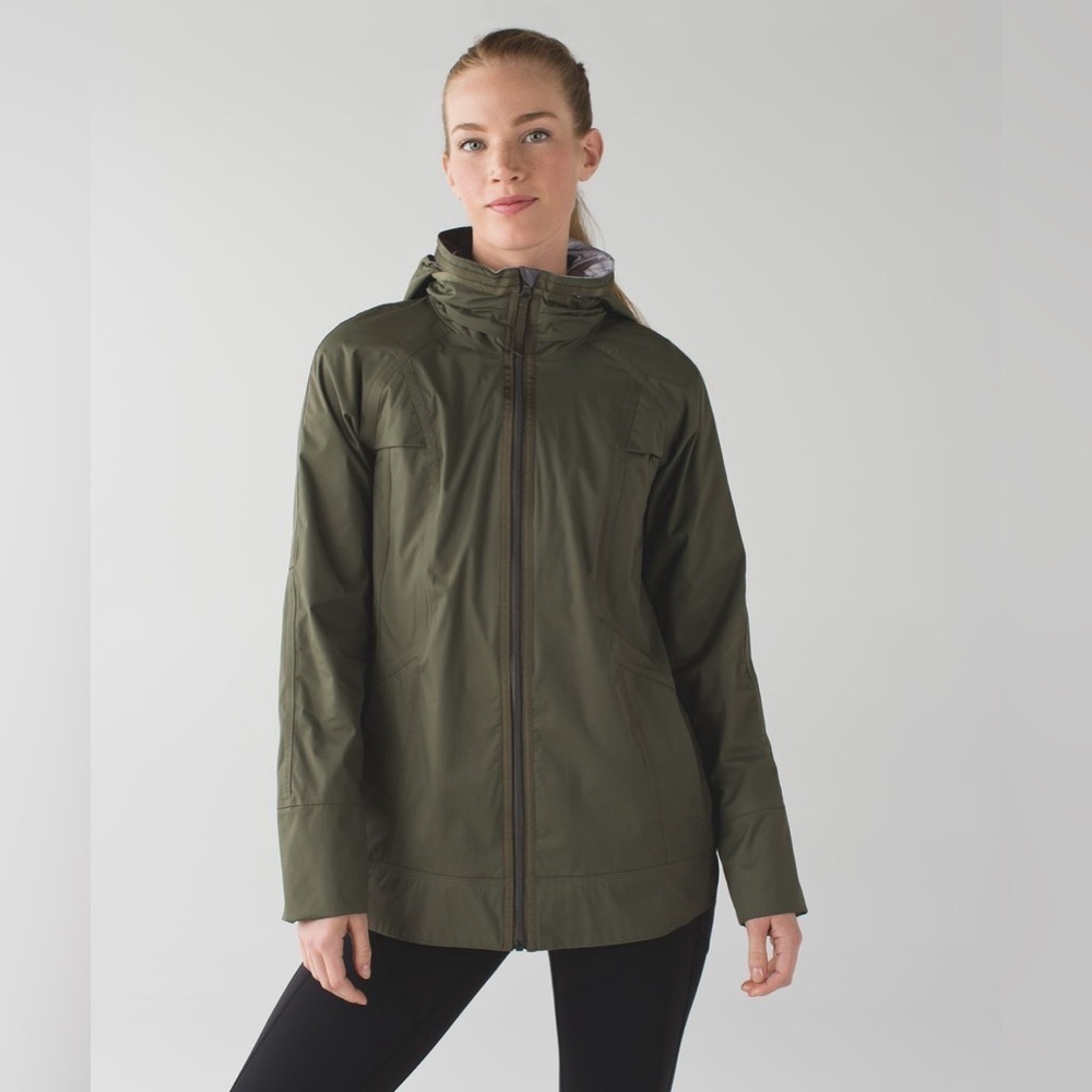 Lululemon Fo Drizzle Jacket Fatigue Green Size 6 - Picture 1 of 16
